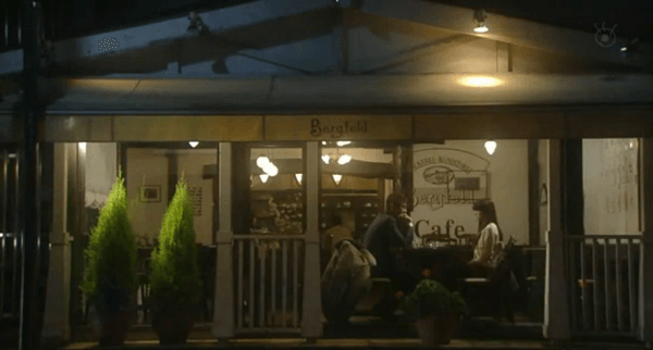 〈6〉ベルグフェルトカフェ 長谷店
