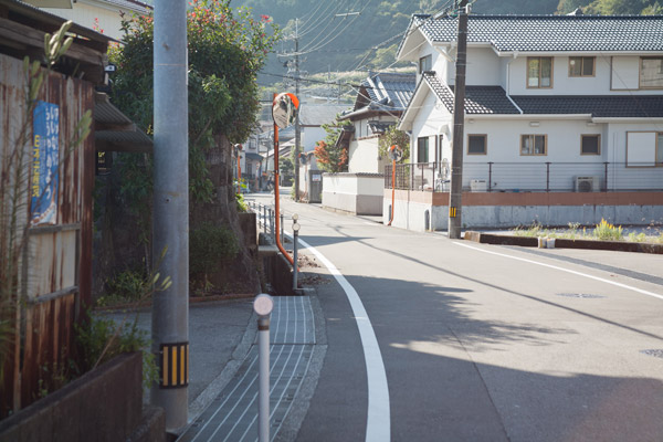 案内板にしたがって進みます。