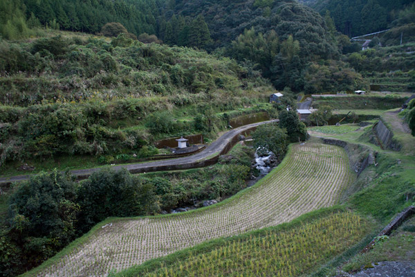美しい山間の景色。