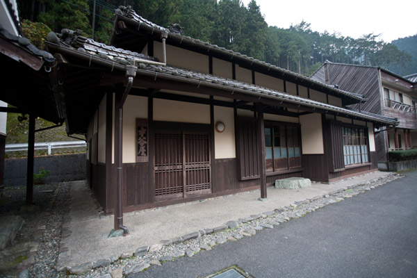 坂本龍馬の本家、才谷屋を再現した建物。