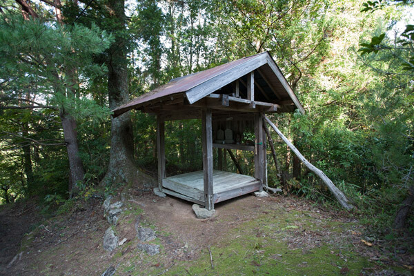 9時42分、小さな茶堂があります。旅人の一人としてありがたく思います。