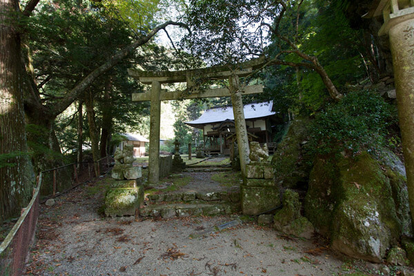 天神社と御幸の橋。10時15分。