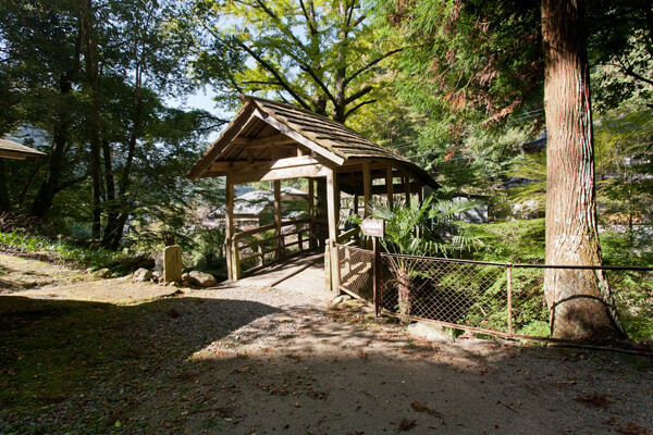 天神社と御幸の橋。10時15分。