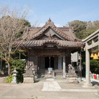 小動神社本殿。