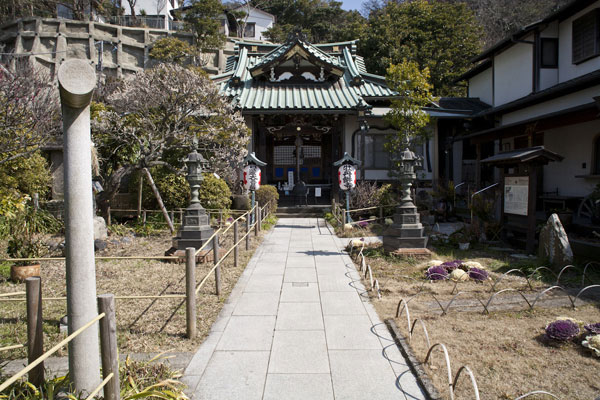 常栄寺境内。