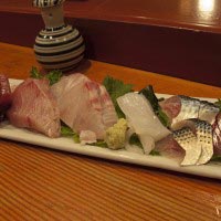 マグロや貝類の他はすべてご主人の手によって釣り上げられた新鮮な魚ばかり。