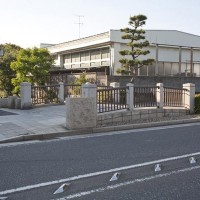 鎌倉十橋のひとつ、琵琶橋。若宮大路沿いにあります。