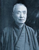 鎌倉由比ケ浜に約50年暮らした高浜虚子。鎌倉文学館HPより。