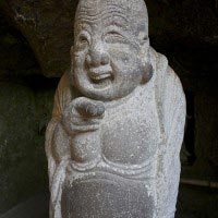 鎌倉の七福神めぐり。浄智寺の布袋尊は独特の御姿をしています。