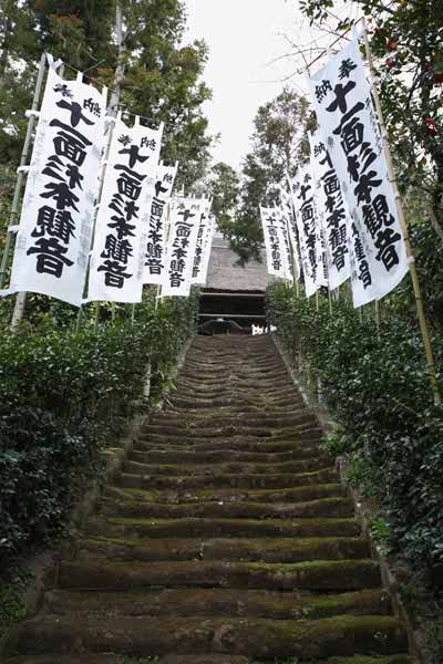 王道〉金沢街道をゆく。行基が734年に開いた鎌倉最古の仏地、杉本寺へ。