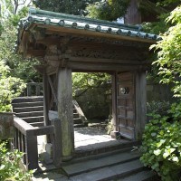 英勝寺、平唐門。