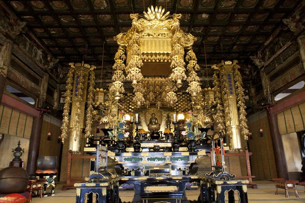 光明寺、本堂。