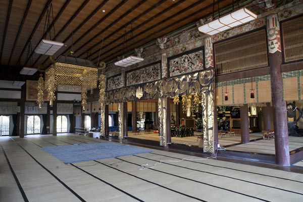 光明寺、本堂。