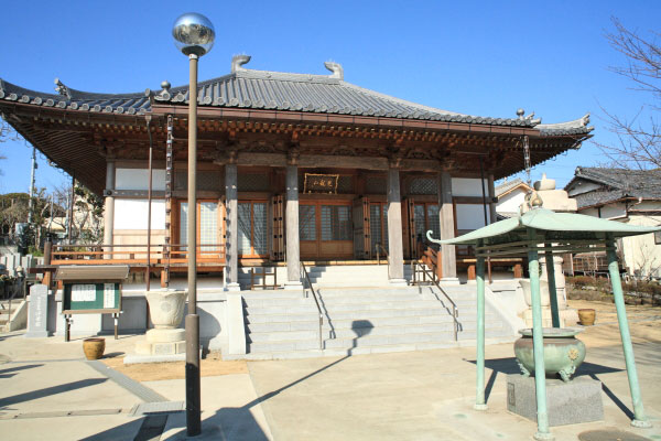 光念寺本堂。