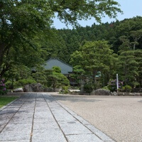 風格ある大長寺境内。