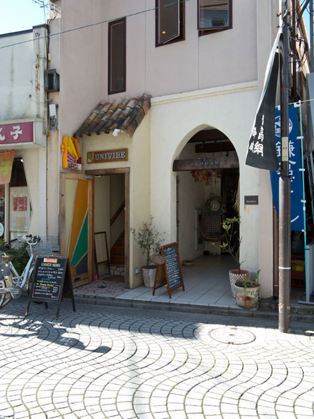 〈岩盤浴・ヨガ〉HAMMAM(ハマム)。右側です。