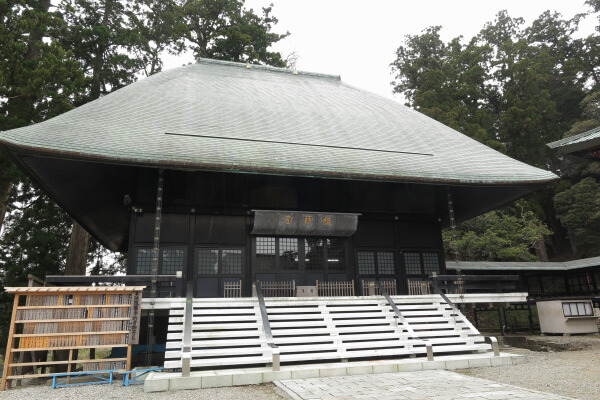 清澄寺、祖師堂。昭和48年(1973年)に落慶しました。