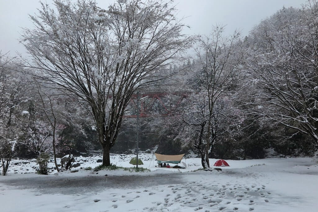 取材がてら下村キャンプ場に泊まりました。